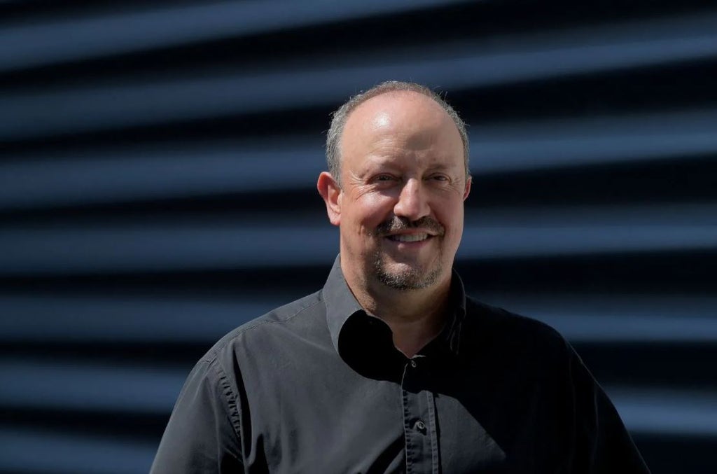 Rafael Benitez: Finances and backroom frictions in the limelight as new boss gets started at Everton